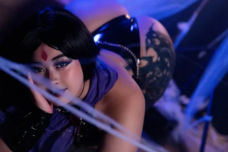 Bella__donne__ Let me be your Raven... Pic