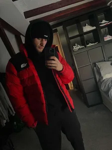 DannyP13 Public  2. fénykép