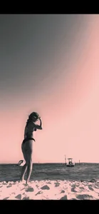 Jessie_Holmes: Wet in the sun ( 4 фото)