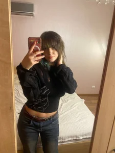 LoyceSwarm just me ☁️ Poză 2