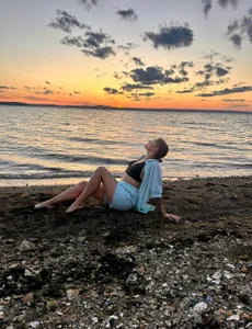 Demoralive Public Foto 8