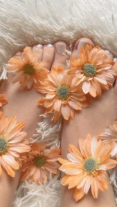 hey_laurenn “Pretty Feet, Naughty Mind 😈👣” 사진