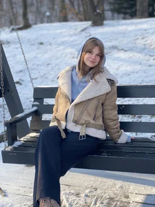 Public de HugeBoobsKi  5 Imagens