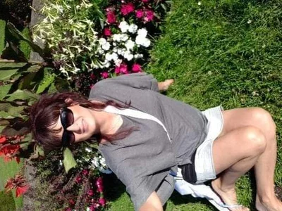 SexyAndBadGirl Just Mony Bilde 4