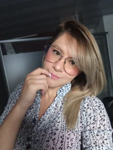 Good morning, office open od Chanelll_Taylorr_  6 snímek