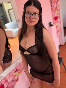 Sara_valderrama_ 👻 Pic 4