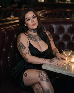 SkyNoirxox Public Pic