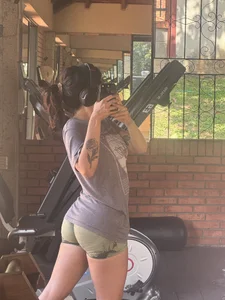 Isalove99 Public Pic 6