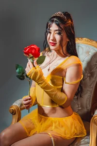 _jasmine_blush Secrets in Yellow Silk 🔥 Foto 3