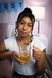 Mellany_Olsen_ Cheers to Me 사진 3