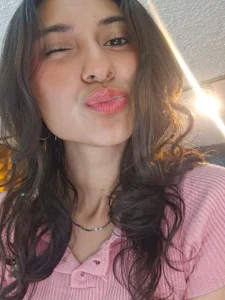 Cloe_Black Public Bilde 4