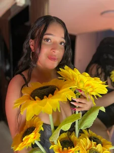 Sarai_Honeey 💛💛 Foto 2