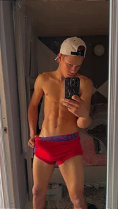 CHARLY-- Public Pic 3