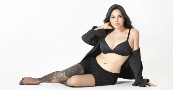 monicaconde Its monica Gambar