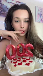 Arya_Black 🎉Thank you dears for 200,000 favorites🎊 Pic