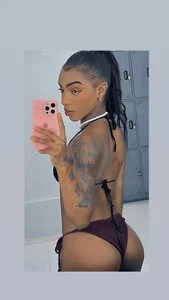CahitlinBell ebony girl 👄 Pic 3