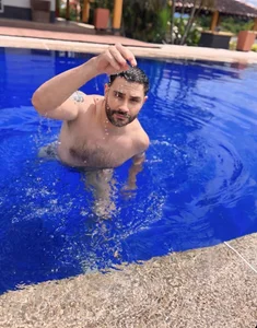 jonasbeards Day of sun, tan and pool ☀⚡⛱ Hình 9