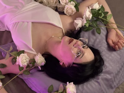 Rainbow_Vibes Bunny Pic 2