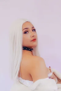 AyleenEvans CORSET WHITE GIRL! Pic 2