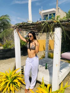 Rebeca_Marchetti Public صورة واحدة|Rebeca_Marchetti Public صورتان|Rebeca_Marchetti Public  5 صور|Rebeca_Marchetti Public  5 صورة