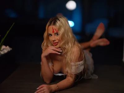 YssabelFox 🎃🔥🤯 Halloween Poză 2