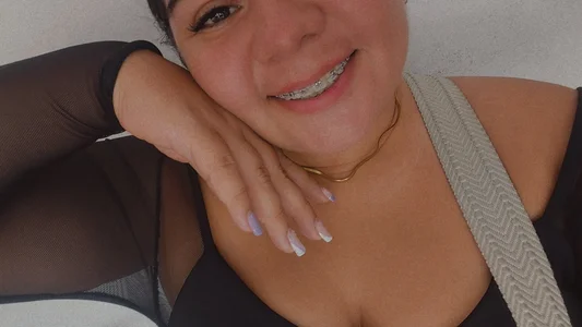VOLUPTUOUS AND VERY PLEASANT GIRL