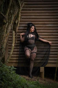 LauraSmith-01 Fall vibes, hot nights, and a touch of mischief🔥😈 Pic 5