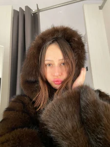 KathleenGreggs my new fur coat! Pic