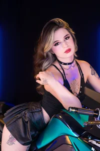 melany_blair 😈🔥 Sweet look, dangerously sexy energy. Foto