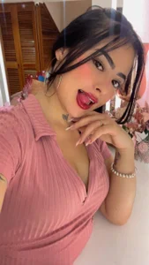 _Naomi_Fox_ pink power Immagine  3