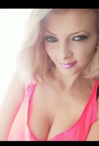 Aly_girl1 Me:** Pic 3