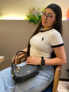 ArianaDominguez_Pink Public Gambar 2