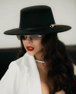 Shopieblake_1 La Femme Élégante Foto 4