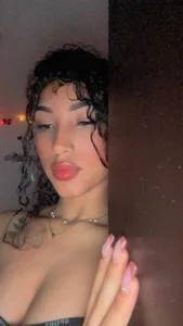 Alisonn_brown Pretty face Pic