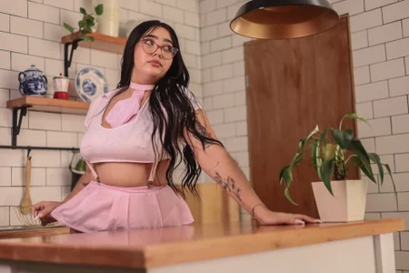 MelinaCruz PINK 🌸 Pic 3