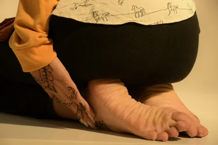 chaymae_nah_ my soles of my feet Poză 5