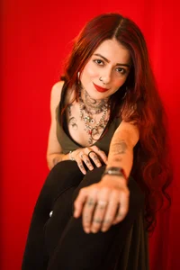 AntonellaEscuderoDangerous Charm图片