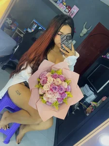 _madysson_lea I really love the flowers 💐🤍 Kuva 4