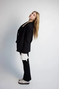 Public de JuneHarter  4 photos