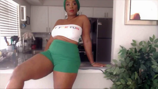 Queenanitadix Short Set Loven Immagine  2