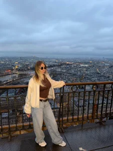 big_boobs_blonde Public Pic 4