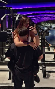 IsabellaCouplee kullanıcısının Live albümü -  3 fotoğraf