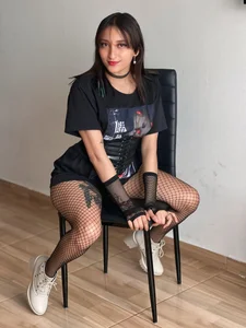 amaracooper_ kullanıcısının GLAMOROUS 💅🖤 albümü -  3 fotoğraf