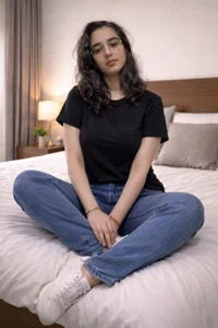 Saishaa: Young College Girl ( 3 фото)