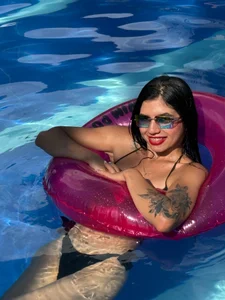 Emmaa_Queen_pool day ! 💥⭐图片