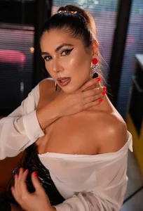 DahliaVonLure Latex Secretary Pic 5