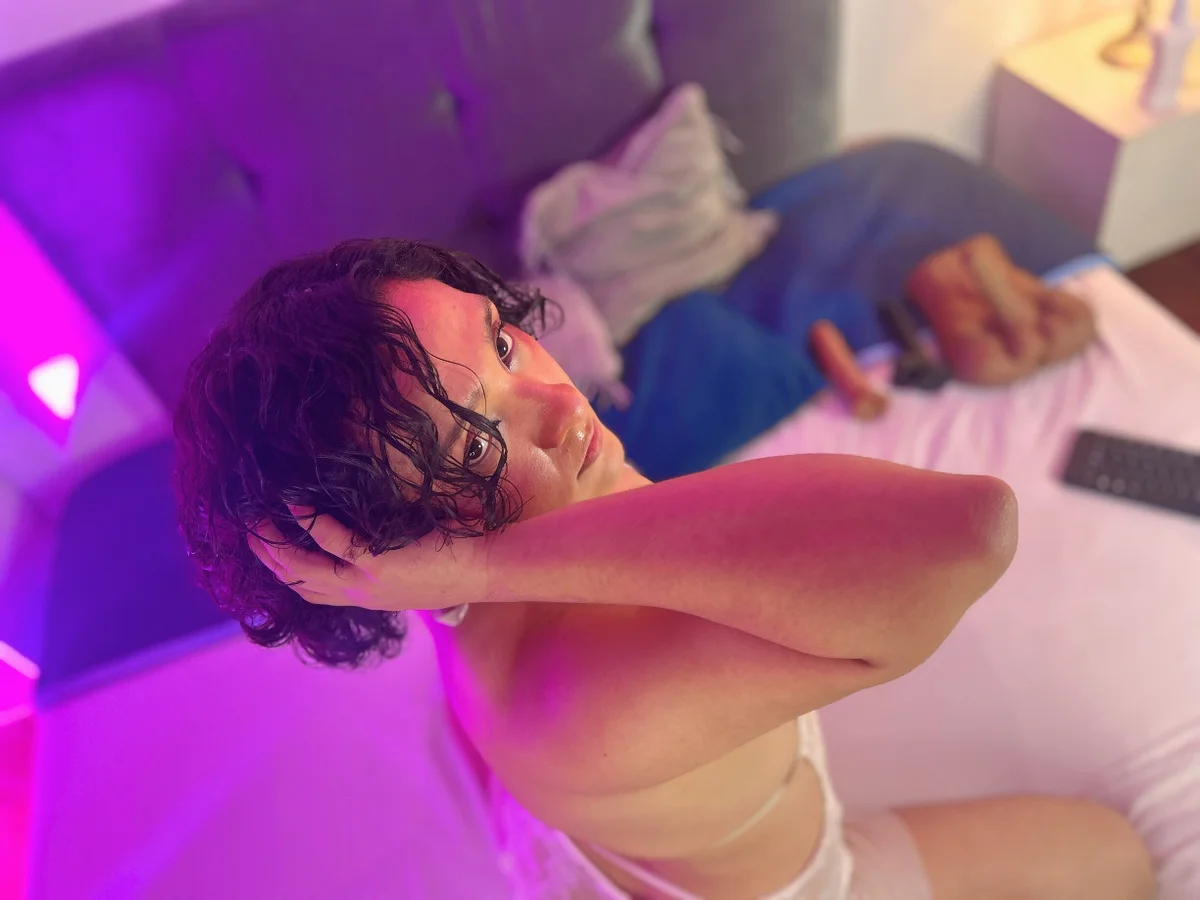 Nicki_Ripperton 님의 트렌드 중인 사진  3505개