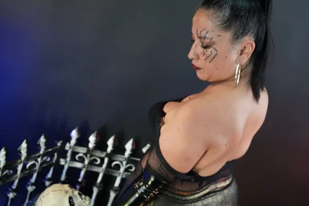 paola_xm Halloween party Pic 5