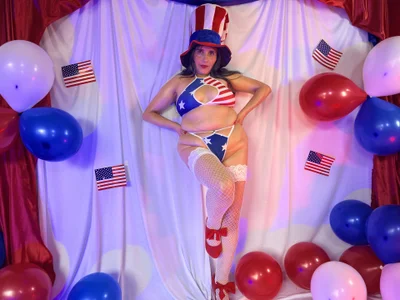 _Marcela__ Enjoy this July 4 with your sexy Marcela ❤️🤍💙 Pic 3