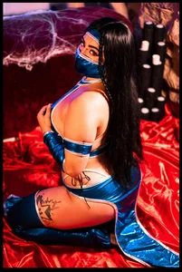 meowboo kullanıcısının your Kitana albümü -  3 fotoğraf